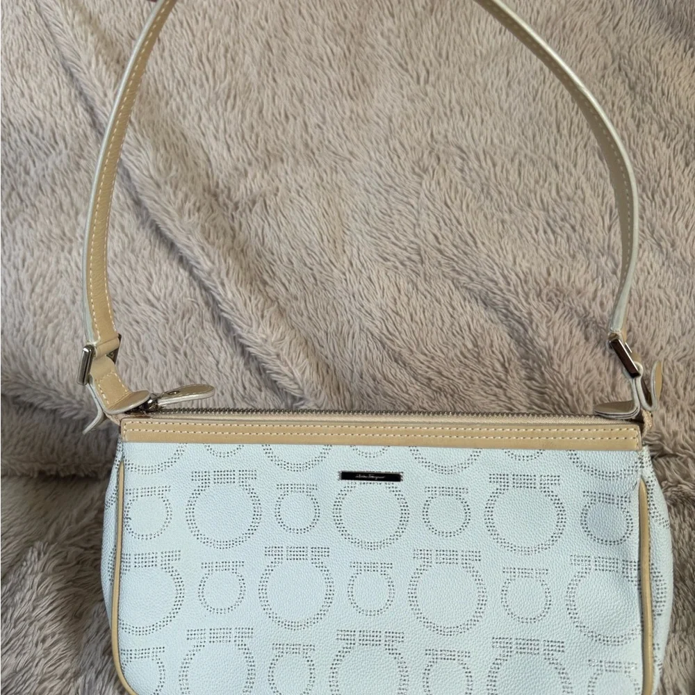 Salvatore Ferragamo White and Tan Women's Bag - Picture 1 of 5